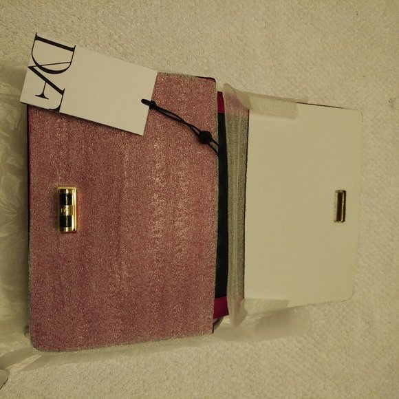 BRAND NEW DVF CROCODILE EMBOSSED LEATHER HANDBAG IN SUMMER BEET (FUSCHIA) COLOR - Picture 5 of 9